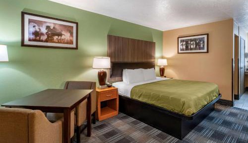 King Room - Accessible/Non-Smoking