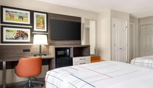 Double Room with Two Double Beds - Disability Access