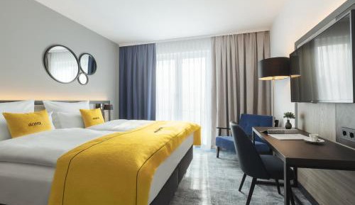 Studio with Two Twin Beds