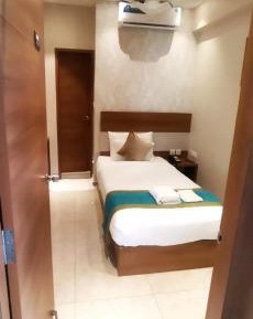 Single Room with Bath
