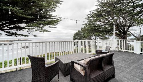 Deluxe Suite with Sea View