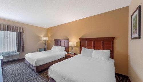 Queen Room with Two Queen Beds - Non-Smoking