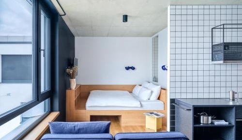 Design Apartment with King-Size-Bed
