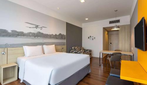 Deluxe King Room