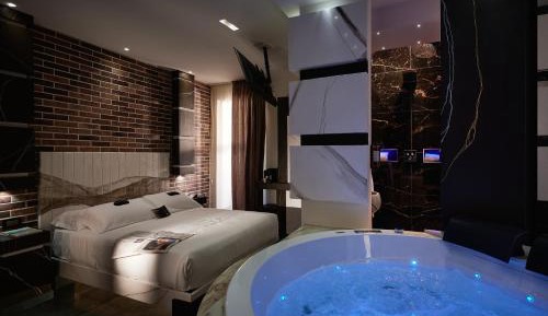 Double Room with Spa Bath