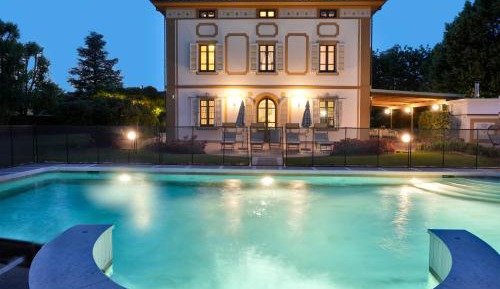 Deluxe Villa