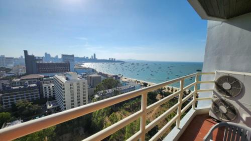 Studio with Sea View