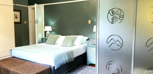 Deluxe Double Room with Shower