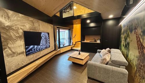 Deluxe Bungalow