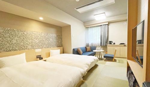 Modern Japanese Style room with 2 Single Beds  (19 square yard)