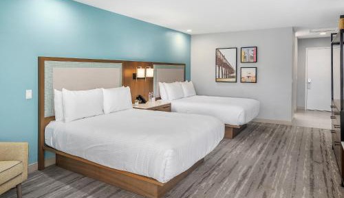 Pier View Upstairs Room with 2 Queen Beds