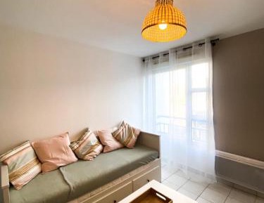 Studio Apartment