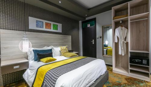 Queen Room