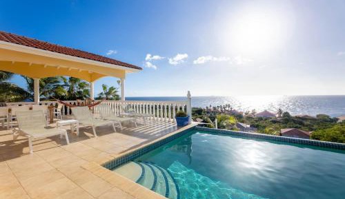 Five-Bedroom Villa with Sea View & Private Pool