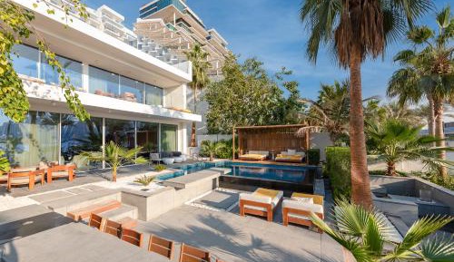 Villa - Beach Front