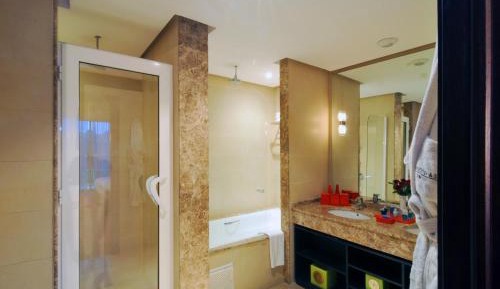 Palace Suite