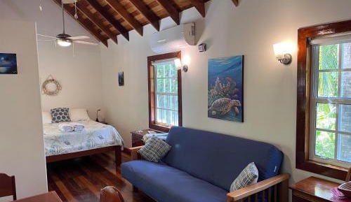 One-Bedroom Holiday Home