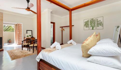 Deluxe King Suite