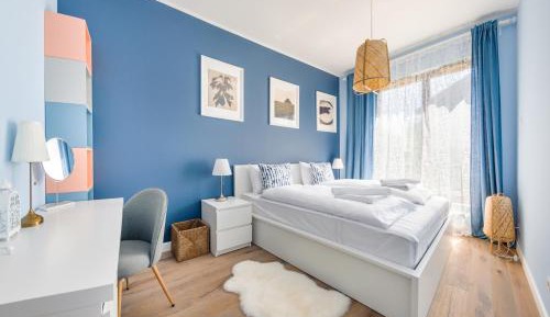 One-Bedroom Apartment - 33 Spacerowa Street