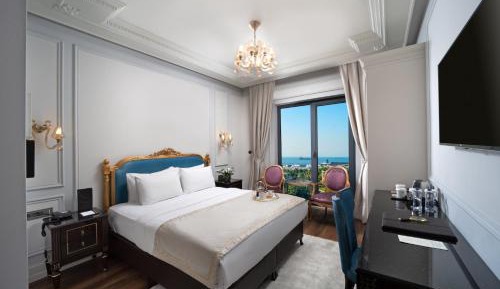 Deluxe Double Room with Sea View