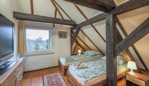 Double or Twin Room with Shared Bathroom