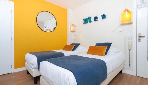 Large Double or Twin Room