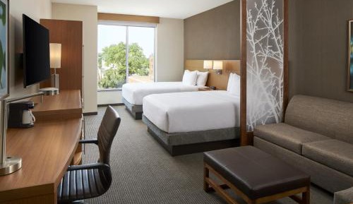 Queen Room with Two Queen Beds and Sofa Bed