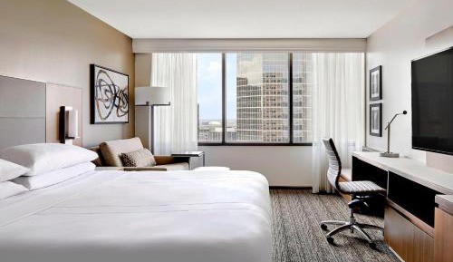 Guest Room, King bed