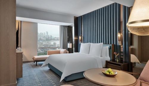 Deluxe King Room with Sea View