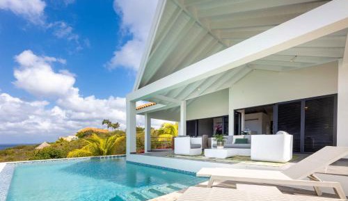 Three-Bedroom Villa with Sea View & Private Pool