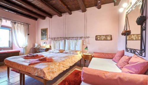 Triple Room with Private Bathroom
