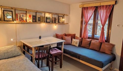 One-Bedroom House