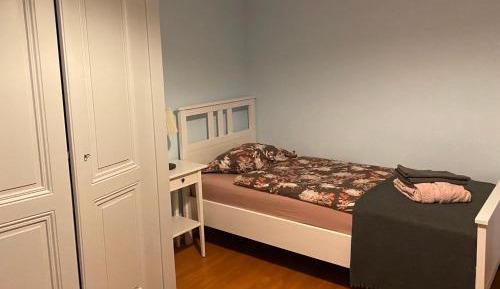 Single Room with Shared Bathroom