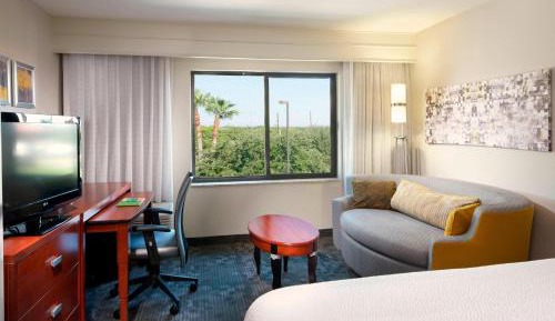 King Room with Sofa Bed