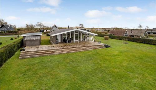 Three-Bedroom Holiday Home 