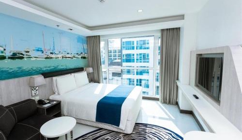 Standard Queen Room with Free Breakfast - Non-Smoking