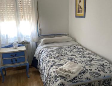 Standard Single Room with Shared Bathroom