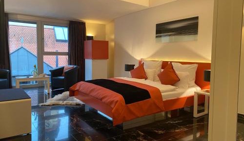 One-Bedroom Suite