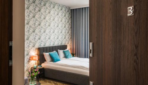 Deluxe Double Room with Extra Bed