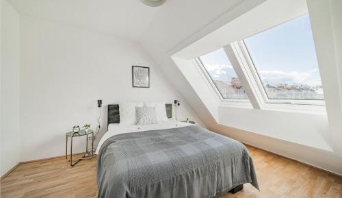 Three-Bedroom Penthouse Suite with Terrace