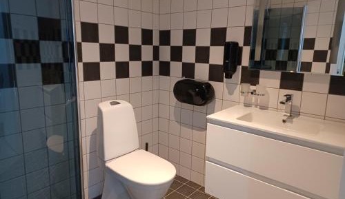 Trebäddsrum med terrass Hotell