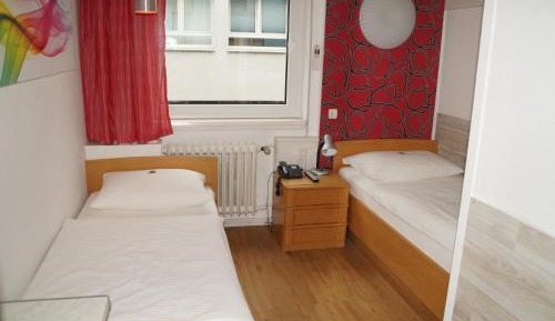 Economy Twin Room