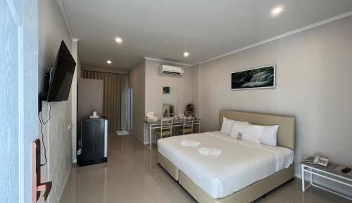 King Room with Balcony