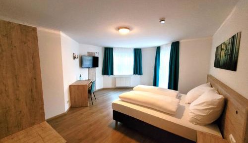 Large Double Room
