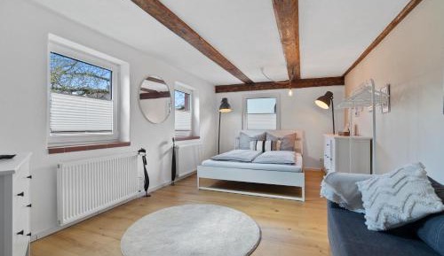 Apartment 3