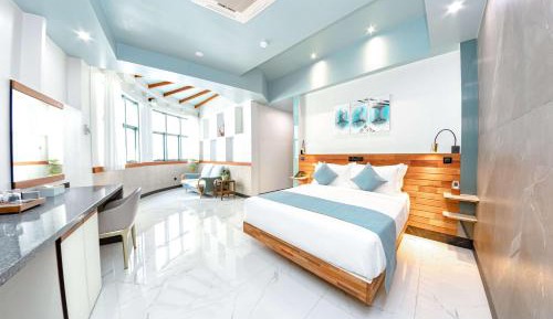 Premium Double Room (Free Return Airport Transport)