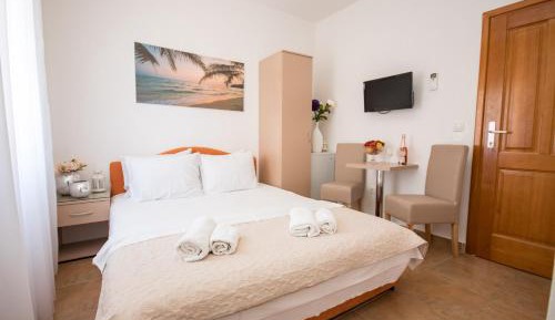 Economy Double or Twin Room