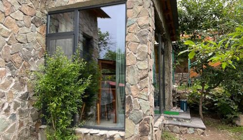 Family Room with Garden View