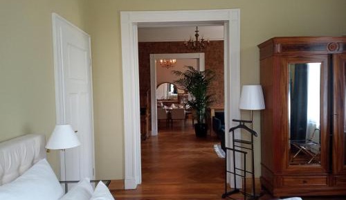 Deluxe Suite with Balcony
