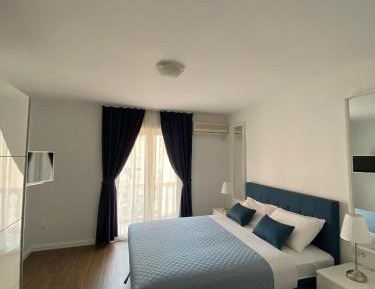 One Bedroom Apartment with Terrace and City View